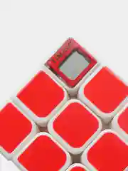 Белый головоломка "Кубик 3 x 3", со встроенным таймером, в пластиковой упаковке