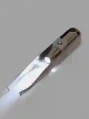 Пинцет для бровей и ресниц с подсветкой