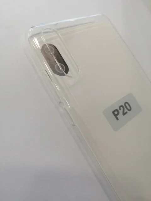 Черный силиконовый чехол Huawei P20