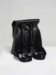 Черный рюкзак женский