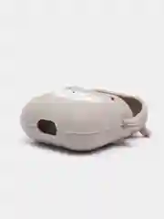 Светло-бежевый чехол для беспроводных наушников Apple AirPods 1 / 2, силиконовый