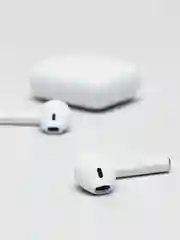 Белый беспроводные наушники inpods 12