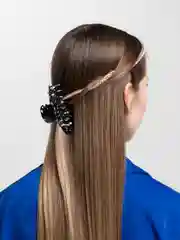 Белый заколка-краб для волос