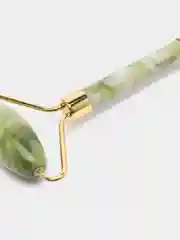 Зеленый массажер ролик гуаша для лица, шеи и тела из натурального камня