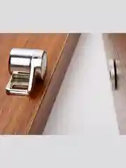 Бордовый магнит мебельный, металлический, 5 цветов