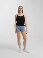 Черный топ с цепочкой