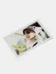 Бежевый наклейка на банковскую карту stray kids