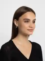 Белый серьги ажурные с фианитами, серебрение с оксидированием