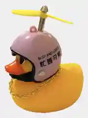 Игрушка Утка в шлеме