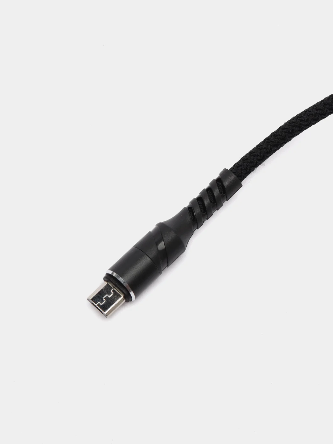 Черный кабель для зарядки и передачи данных Micro-USB