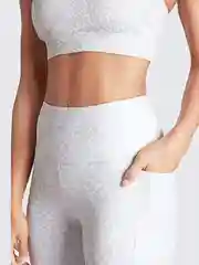Белый женский костюм для фитнеса
