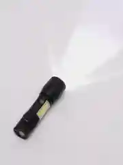 Аккумуляторный карманный фонарик