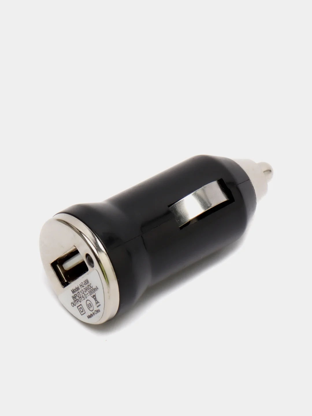 Черный автомобильное зарядное устройство USB