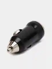 Черный автомобильное зарядное устройство USB