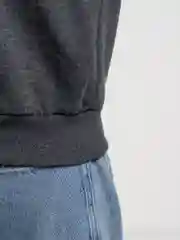 Серый свитшот мужской