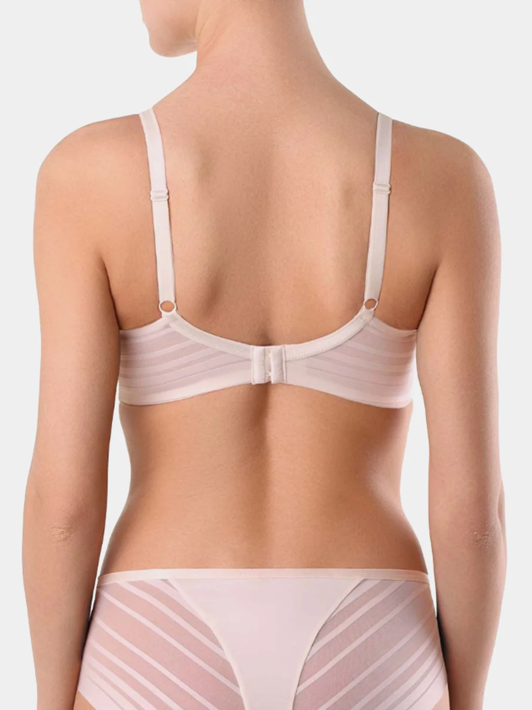 Черный бюстгальтер женский Conte Elegant "SPORT GLAM" на каркасах, мягкая чашка