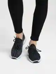 Черный кроссовки женские, спортивные
