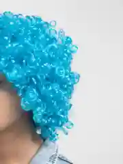 Лазурный парик клоуна цветной, кудрявый