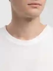 Белый мужской костюм