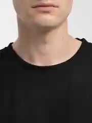 Черный мужской костюм