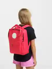 Красный рюкзак школьный