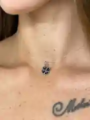 Черный подвеска на леске