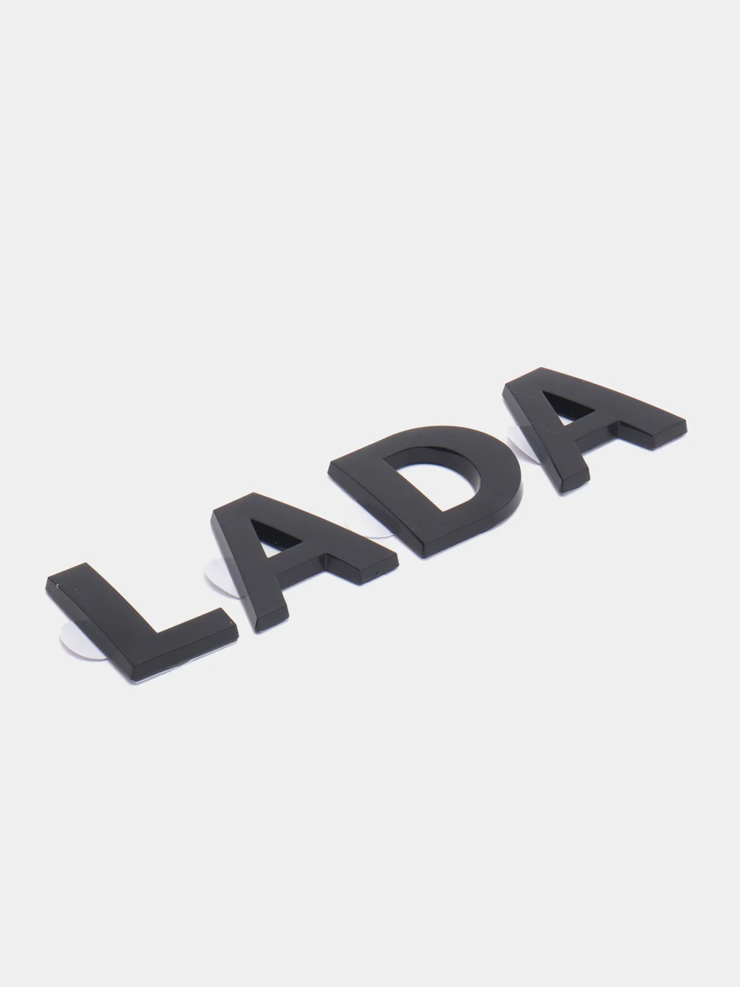 Черный эмблема LADA на багажник