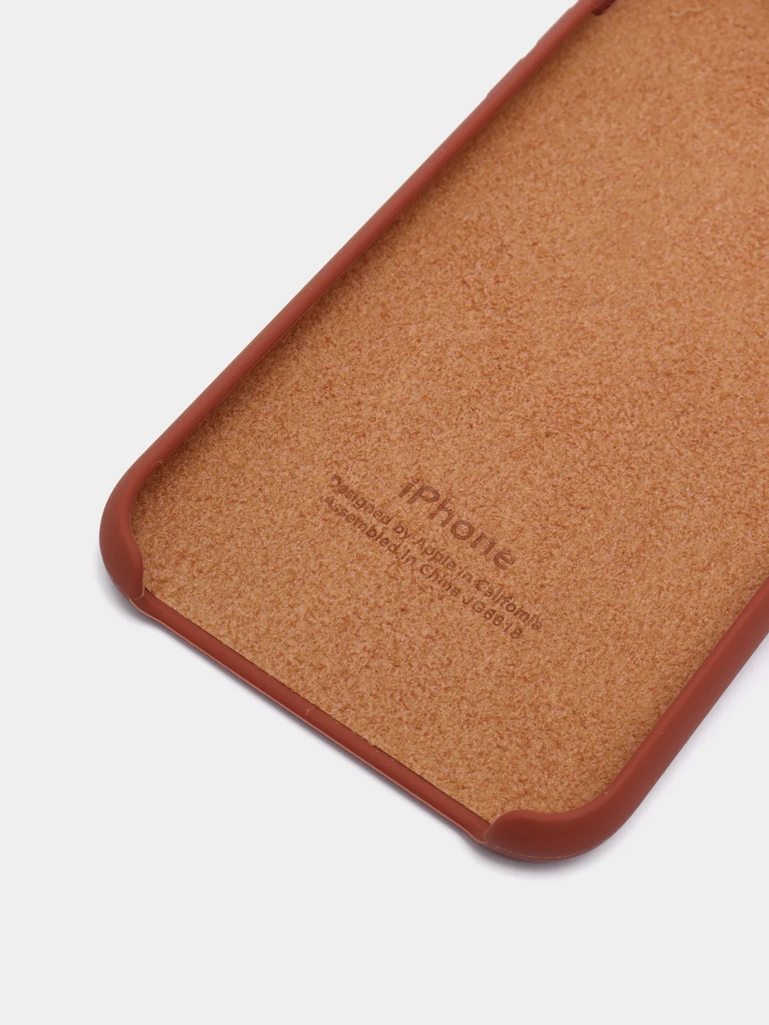 Коричневый чехол Silicone Case для iPhone 11