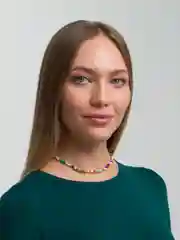 Алый чокер из бисера