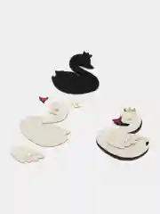 Лазерная вырубка из кожзама, патч, не склеенная, 2 штуки