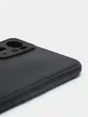 Черный чехол карбон с защитой камеры на Realme 9i / OPPO A96