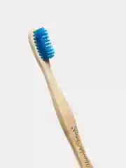Зубная щетка для взрослых HUMBLE BRUSH из бамбука, голубая, мягкая щетина