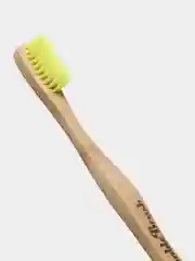 Зубная щетка для взрослых HUMBLE BRUSH из бамбука, желтая, щетина средней жесткости