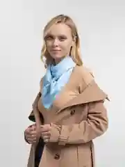 Небесно-голубой однотонный платок 90х90