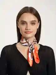 Оранжевый платок женский, шелковый