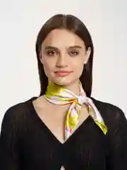 Бежевый платок женский, шелковый