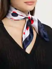 Красный платок женский, шелковый