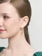 Золотой серьги-крест