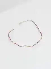 Бежевый чокер из бисера