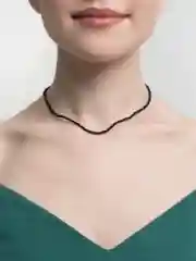 Черный чокер из бисера
