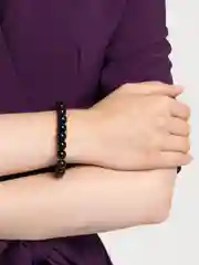 Черный браслет на руку из камня, женский