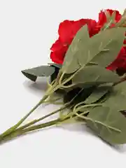 Красный искусственные цветы розы, букет розочек