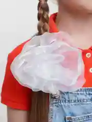 Белые школьные бантики из органзы 2 шт, на резинке, последний звонок / Школьная форма