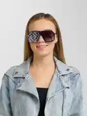 Угольный солнцезащитные женские очки в квадратной массивной форме