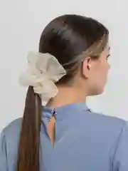 Белый резинка, шифон
