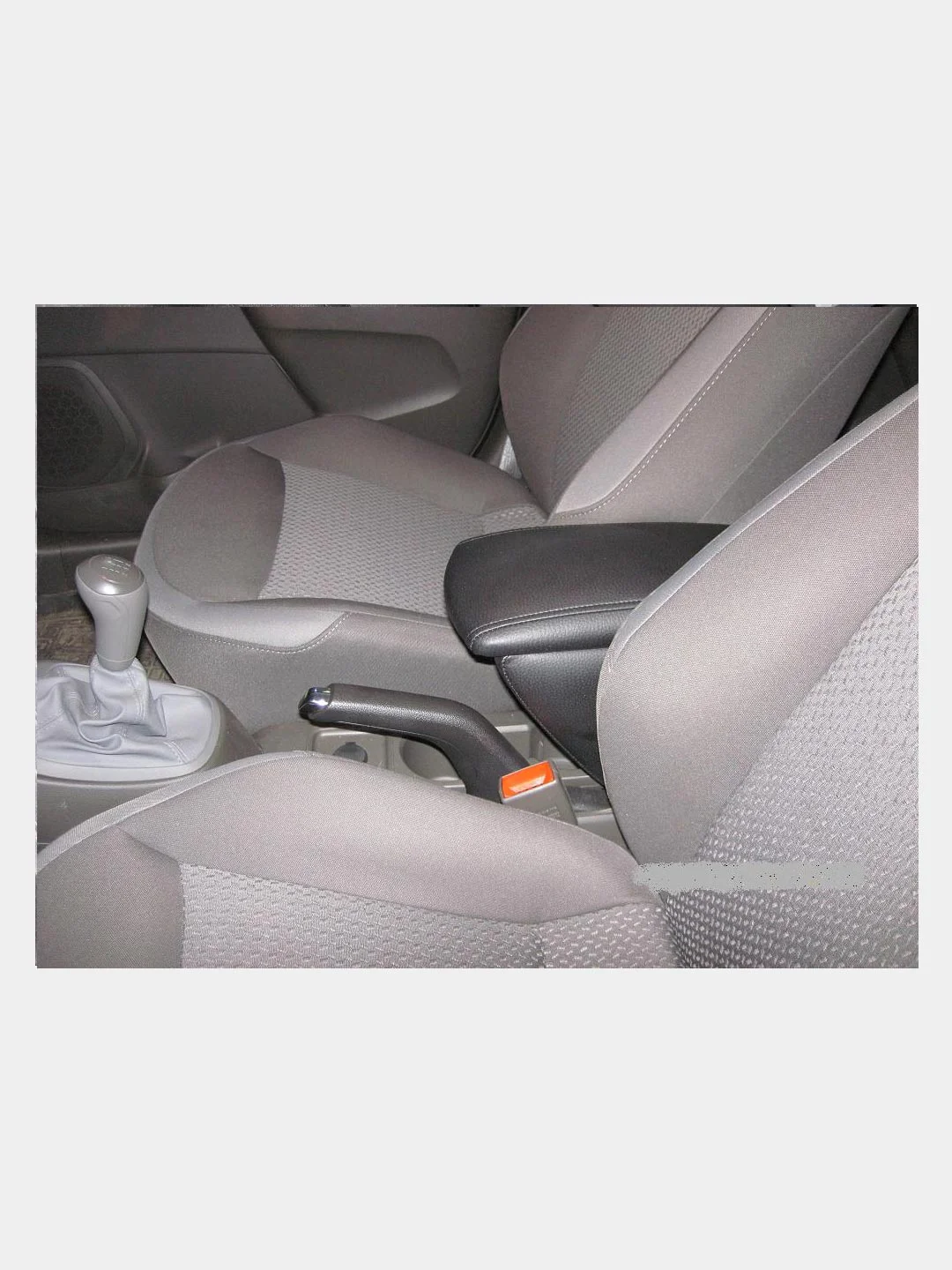 Подлокотник для Шевроле Кобальт (Chevrolet Cobalt) и для Равон Р4 (Ravon R4), премиум