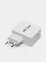Белый сетевое зарядное устройство с разъемом 3xUSB Perfeo