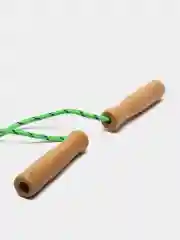 Салатовый скакалка с деревянными ручками