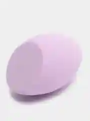 Сиреневый спонж для макияжа