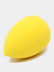 Желтый спонж для макияжа